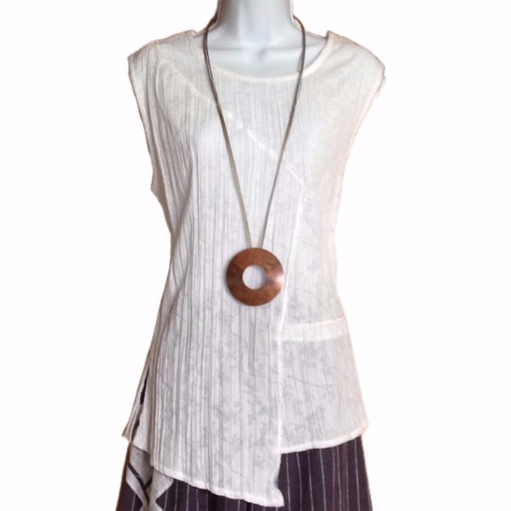 Vincenzo Allocca White Asymmetrical Lagenlook Top